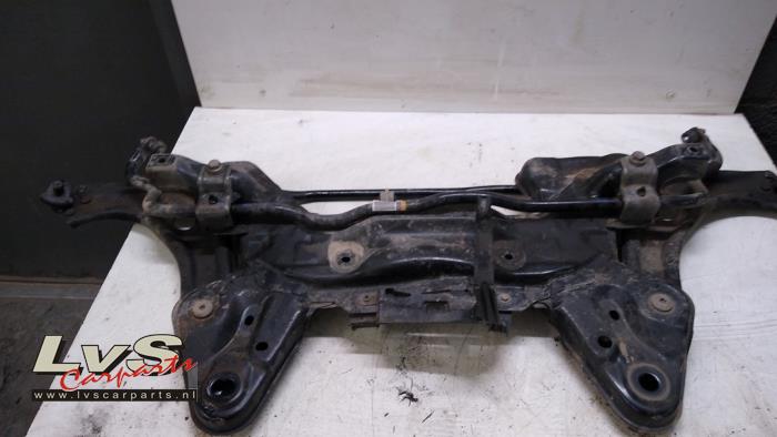 Begagnade Underram Peugeot 2008 (CU) 1.5 BlueHDi 100 Pris € 125,00 Marginaltabell erbjuds av LvS Carparts