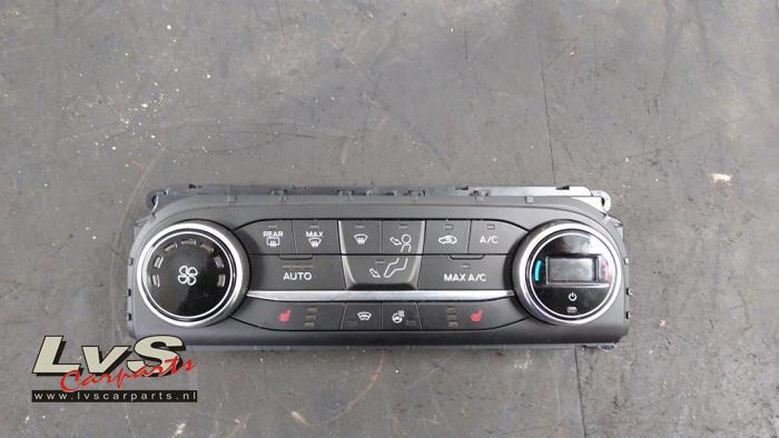 Air conditioning control panel from a Ford Fiesta 7 1.0 EcoBoost 12V 2020