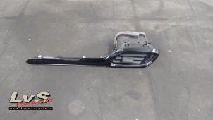 Used Dashboard vent Ford Fiesta 7 1.0 EcoBoost 12V Price € 25,00 Margin scheme offered by LvS Carparts