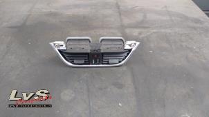 Usados Rejilla de aire de salpicadero Ford Fiesta 7 1.0 EcoBoost 12V Precio € 35,00 Norma de margen ofrecido por LvS Carparts