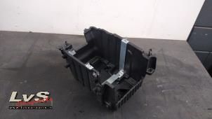 Used Battery box Ford Fiesta 7 1.0 EcoBoost 12V Price € 19,00 Margin scheme offered by LvS Carparts