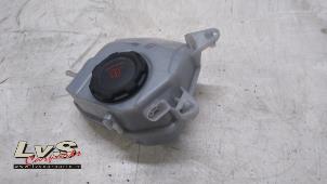 Used Expansion vessel Volkswagen Polo VI (AW1) 1.0 TSI 12V Price € 10,00 Margin scheme offered by LvS Carparts