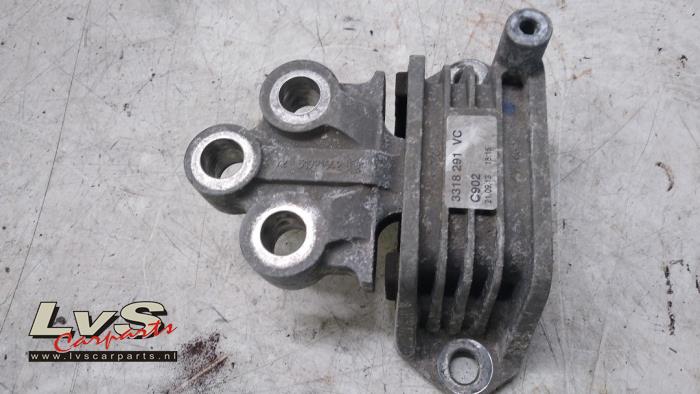 Used Engine mount Fiat 500L (199) 1.4 Turbo 16V Price € 35,00 Margin scheme offered by LvS Carparts