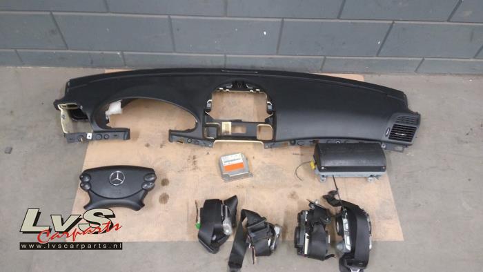 Begagnade Airbagset + modul Mercedes E Combi (S211) 3.5 E-350 V6 24V Pris € 262,50 Marginaltabell erbjuds av LvS Carparts