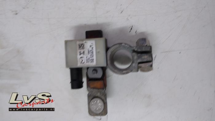 Begagnade Sensor (övriga) Mazda CX-5 I (KE,GH) 2.2 SkyActiv-D 150 16V 2WD Pris € 20,00 Marginaltabell erbjuds av LvS Carparts
