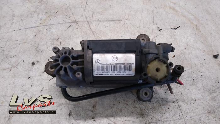 Begagnade Luftpump (fjädring) Mercedes E Combi (S211) 3.5 E-350 V6 24V Pris € 350,00 Marginaltabell erbjuds av LvS Carparts
