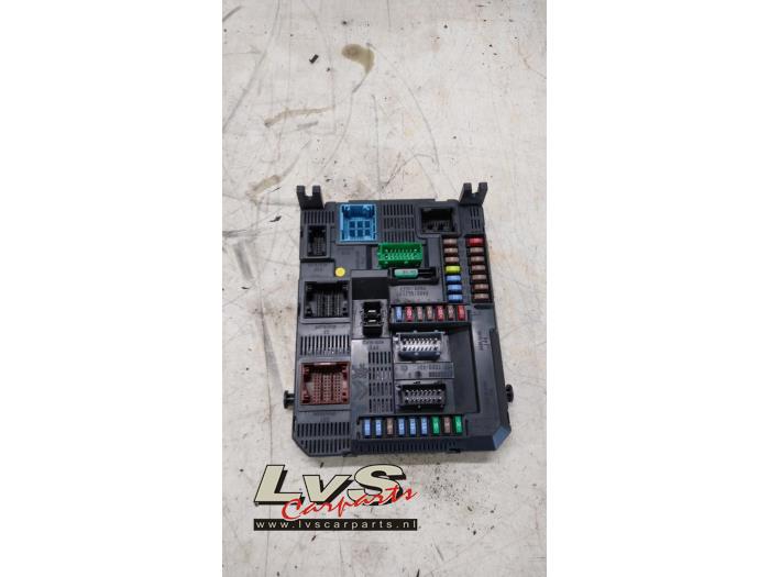 Ordinateur contrôle fonctionnel d'un Peugeot 308 (L3/L8/LB/LH/LP) 1.6 HDi 2013