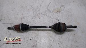 Used Front drive shaft, left Toyota Yaris III (P13) 1.33 16V Dual VVT-I Price € 100,00 Margin scheme offered by LvS Carparts