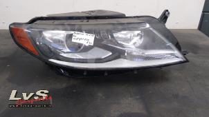 Used Headlight, right Volkswagen CC (358) 1.4 TSI 16V Price € 175,00 Margin scheme offered by LvS Carparts