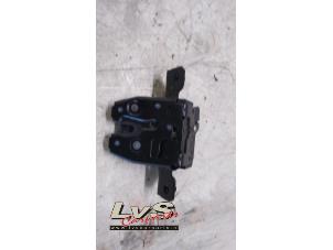 Używane Mechanizm zamka tylnej klapy Chevrolet Aveo 1.4 16V Cena € 35,00 Procedura marży oferowane przez LvS Carparts