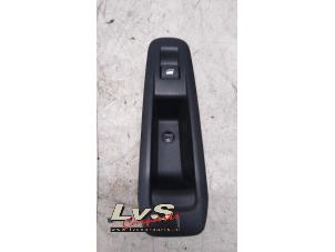 Used Electric window switch Peugeot 308 SW (L4/L9/LC/LJ/LR) 1.5 BlueHDi 130 Price € 10,00 Margin scheme offered by LvS Carparts