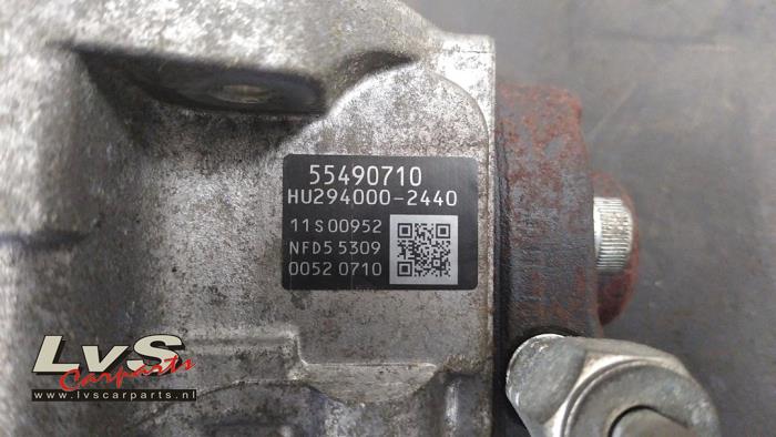 Bomba de diésel de un Opel Astra K 1.6 CDTI 110 16V 2015
