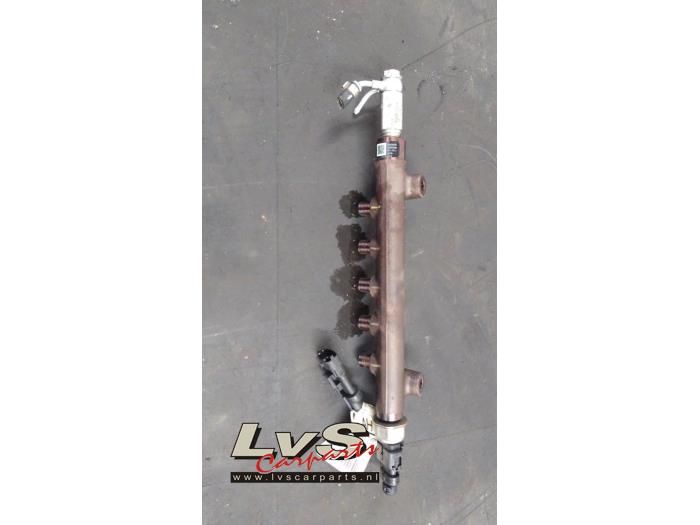 Usagé Système d'injection Opel Astra K 1.6 CDTI 110 16V Prix € 50,00 Règlement à la marge proposé par LvS Carparts