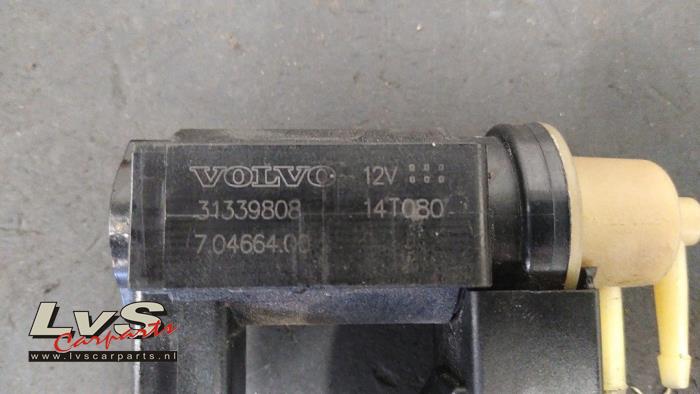 Turbodruckregler van een Volvo V40 (MV) 2.0 D4 16V 2014