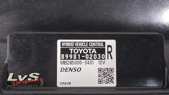 Body control computer from a Toyota Auris Touring Sports (E18) 1.8 16V Hybrid 2015