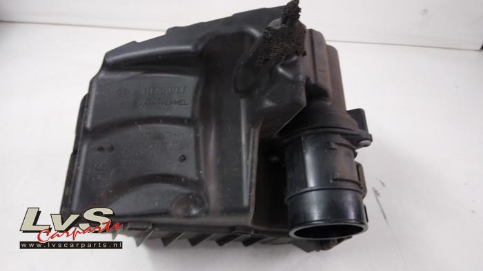 Gebrauchte Luftfiltergehäuse Renault Megane III Grandtour (KZ) 1.5 dCi 110 Preis € 20,00 Margenregelung angeboten von LvS Carparts