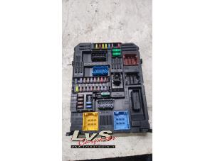 Used Fuse box Peugeot Partner (EF/EU) 1.6 BlueHDI 75 Price € 121,00 Inclusive VAT offered by LvS Carparts