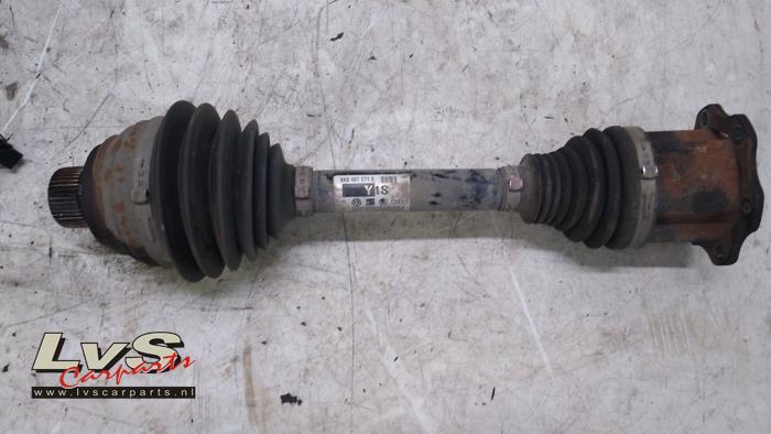 Engine Code Cgl Front drive shafts, left with engine code CGL stock