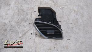 Used Dashboard vent Audi A5 (8T3) 2.0 TDI 16V Price € 29,00 Margin scheme offered by LvS Carparts