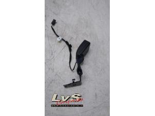 Used Rear seatbelt buckle, left Opel Corsa F (UB/UH/UP) 1.2 12V 75 Price € 25,00 Margin scheme offered by LvS Carparts