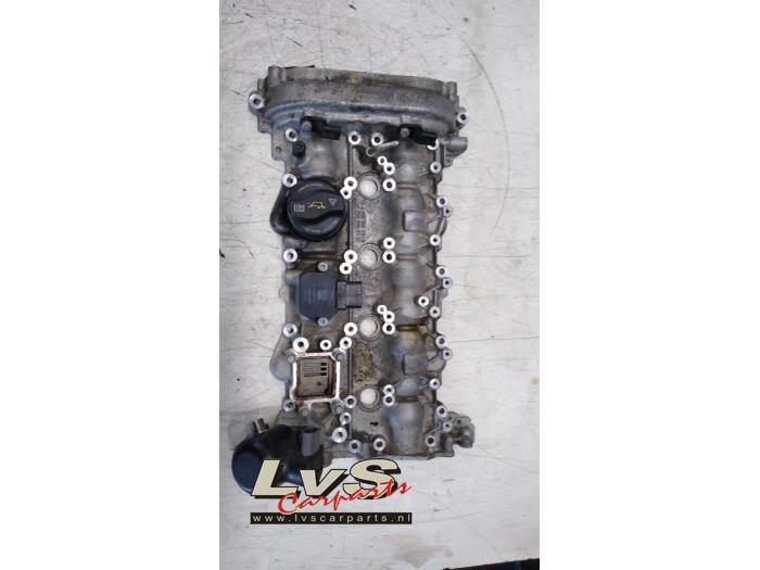 Gebrauchte Ventildeckel Mercedes C (W205) C-180 1.6 16V Preis € 395,00 Margenregelung angeboten von LvS Carparts