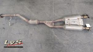 Used Exhaust middle silencer Lexus IS (E3) 300h 2.5 16V Price € 200,00 Margin scheme offered by LvS Carparts