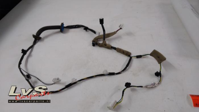 Używane Kabel (rózne) Suzuki Swift (ZA/ZC/ZD) 1.2 16_ Cena € 15,00 Procedura marży oferowane przez LvS Carparts