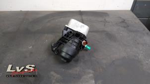 Usagé Boîtier filtre à huile Volkswagen Caddy IV 2.0 TDI 102 Prix € 66,55 Prix TTC proposé par LvS Carparts