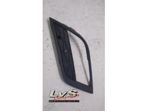 Używane Kratka zderzaka Seat Leon (5FB) 1.6 TDI Ecomotive 16V Cena € 20,00 Procedura marży oferowane przez LvS Carparts
