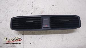 Used Dashboard vent Volkswagen Caddy IV 2.0 TDI 102 Price € 29,95 Margin scheme offered by LvS Carparts