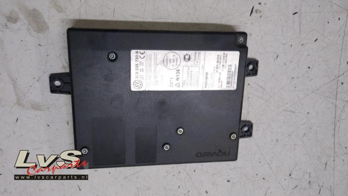 Używane Modul telefoniczny Skoda Octavia Combi (1Z5) 1.4 TSI 16V Cena € 185,00 Procedura marży oferowane przez LvS Carparts