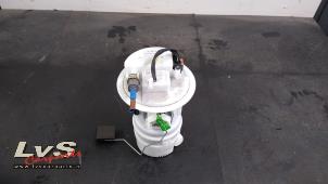 Used Electric fuel pump Opel Corsa F (UB/UP) 1.2 Turbo 12V 100 Price € 75,00 Margin scheme offered by LvS Carparts