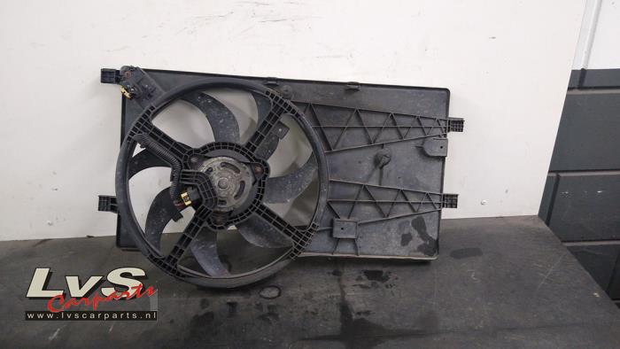 Używane Wentylator Fiat Fiorino (225) 1.3 D 16V Multijet Cena € 65,00 Procedura marży oferowane przez LvS Carparts