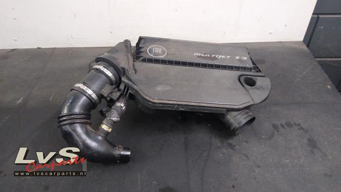 Gebrauchte Luftfiltergehäuse Fiat Fiorino (225) 1.3 D 16V Multijet Preis € 40,00 Margenregelung angeboten von LvS Carparts