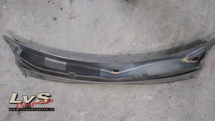 Używane Parawan Kia Soul I (AM) 1.6 GDI 16V Cena € 45,00 Procedura marży oferowane przez LvS Carparts