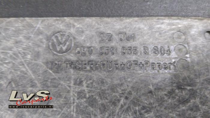 Plaque sol coffre d'un Volkswagen Polo V (6R) 1.2 TDI 12V BlueMotion 2011