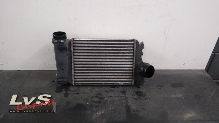 Usados Intercooler Renault Megane IV (RFBB) 1.2 Energy TCE 100 Precio € 65,00 Norma de margen ofrecido por LvS Carparts