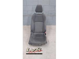 Used Seat, right Toyota C-HR (X1,X5) 1.8 16V Hybrid Price € 125,00 Margin scheme offered by LvS Carparts