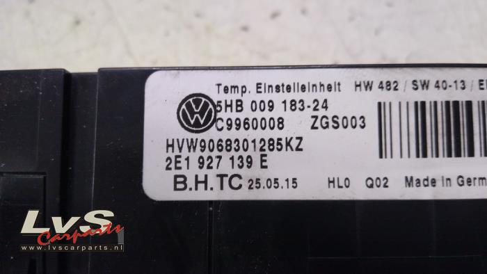 Heizung Bedienpaneel van een Volkswagen Crafter 2.0 BiTDI 2015