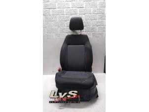 Used Seat, left Volkswagen Polo V (6R) 1.6 TDI 16V 105 Price € 75,00 Margin scheme offered by LvS Carparts