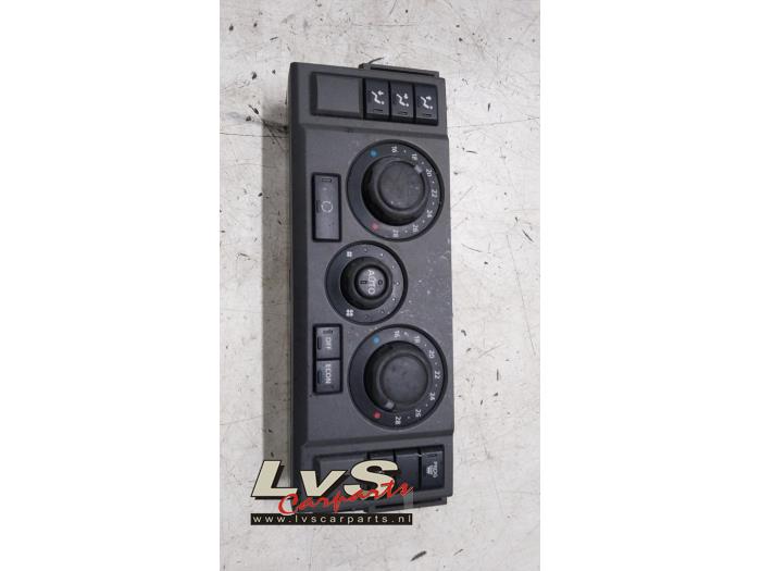 Heater control panel from a Land Rover Discovery III (LAA/TAA) 2.7 TD V6 2006