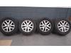 Set of wheels + winter tyres from a Landrover Discovery III (LAA/TAA), 2004 / 2009 2.7 TD V6, Jeep/SUV, Diesel, 2.720cc, 140kW (190pk), 4x4, 276DT; TDV6, 2004-07 / 2009-09, LAAA1; LAAA6; LAA4AA 2006