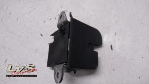 Used Tailgate lock mechanism Volkswagen Polo VI (AW1) 1.0 TSI 12V Price € 18,00 Margin scheme offered by LvS Carparts
