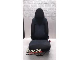 Gebrauchte Sitz rechts Toyota Aygo (B10) 1.0 12V VVT-i Preis € 60,00 Margenregelung angeboten von LvS Carparts