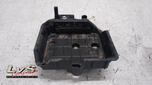 Gebrauchte Batterieträger Toyota C-HR (X1,X5) 1.8 16V Hybrid Preis € 20,00 Margenregelung angeboten von LvS Carparts