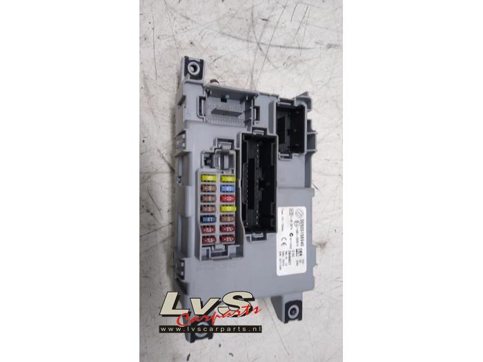 Used Body control computer Opel Combo 1.3 CDTI 16V Price € 125,00 Margin scheme offered by LvS Carparts