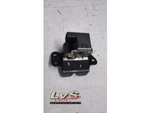 Used Tailgate lock mechanism Kia Soul I (AM) 1.6 CVVT 16V Price € 30,00 Margin scheme offered by LvS Carparts
