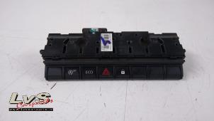 Used Panic lighting switch Renault Captur II (RJB) 1.0 TCe 90 12V Price € 65,00 Margin scheme offered by LvS Carparts