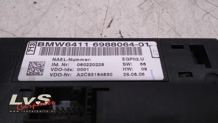 Panel de control de calefacción de un BMW 1 serie (E87/87N) 118i 16V 2006
