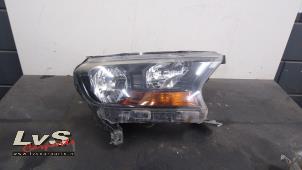 Used Headlight, right Ford Ranger 2.2 TDCi 16V 4x4 Price € 242,00 Inclusive VAT offered by LvS Carparts